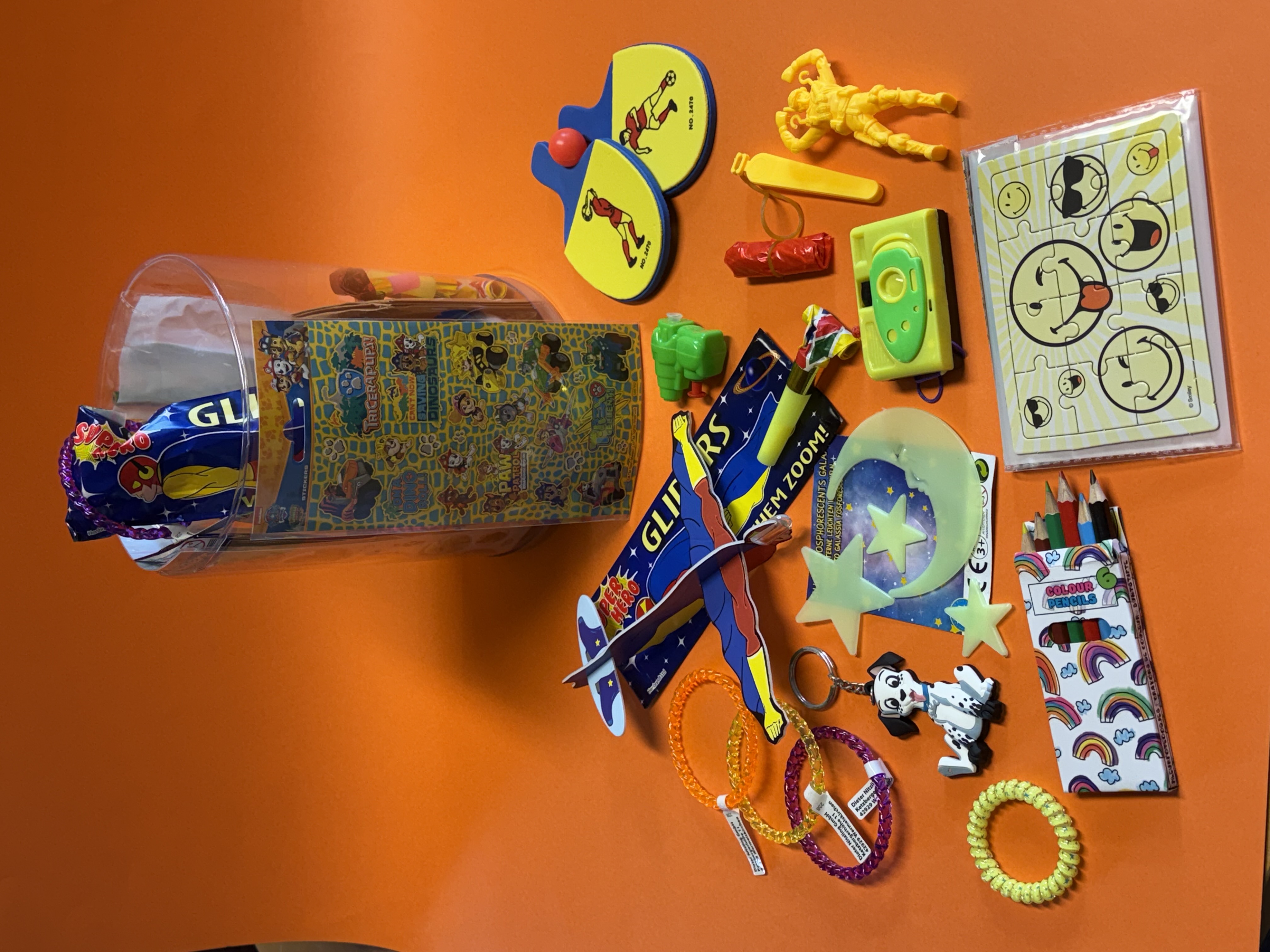 K15 Überraschungs -  Klarsichtdose für Jungen und Mädchen gemischt